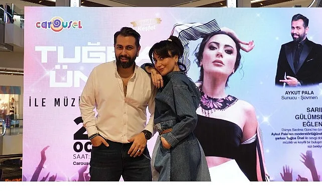 Tuğba Ünal, Dünya Sarılma Günü kapsamında hayranlarıyla buluştu