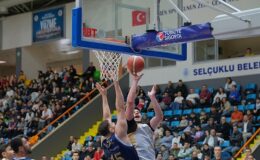 Büyükşehir Evinde Yenilgiyi Unuttu