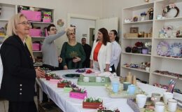 Üreten Engelliler Merkezi’nde yıl sonu sergisi açıldı
